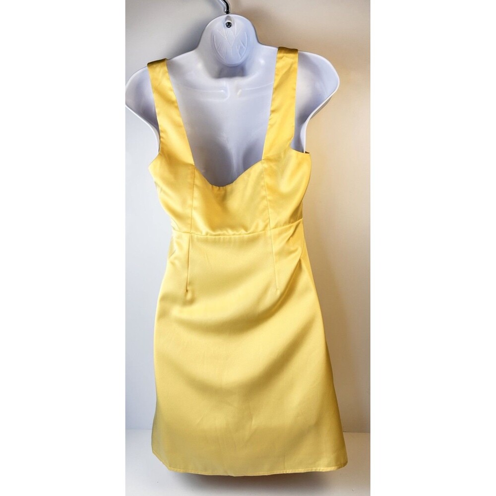 Lulus Cutest Satin Square Neck Mini Golden Yellow Size Small NWT Kentucky Derby - Picture 6 of 10